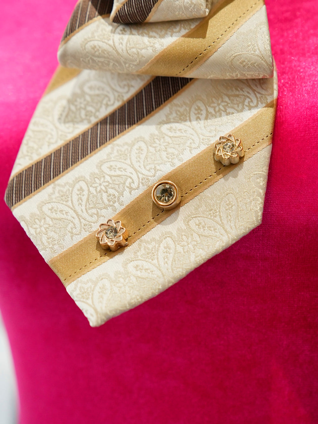 Tailored Tie " Genie"